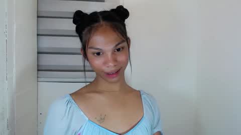 Snapshot of zoeygorgeous19 chatting on February 2025 04:37:01 AM zoey online show from February 2025 04:37:01 AM