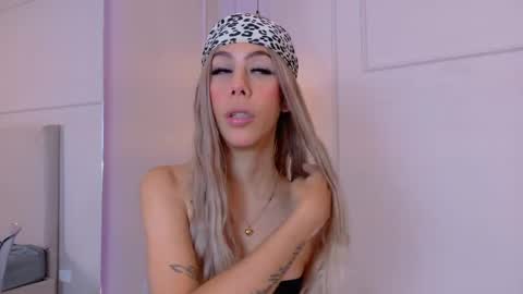 Zoey online show from May 2026 12:55:02 PM