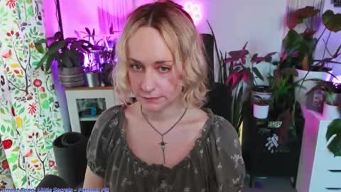 Zoey Ryan online show from January 2026 07:19:01 PM