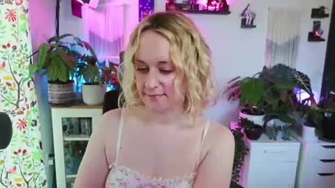 Zoey Ryan online show from June 2026 08:11:01 PM