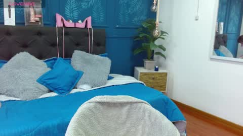 Snapshot of zohet_kriss chatting on April 2026 01:56:02 PM CALL ME Z O H E T online show from April 2026 01:56:02 PM