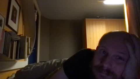 Snapshot of zolexthomas chatting on December 2025 09:55:02 PM zolexthomas online show from December 2025 09:55:02 PM