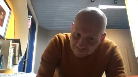 Snapshot of zolexthomas chatting on March 2026 03:05:02 PM zolexthomas online show from March 2026 03:05:02 PM