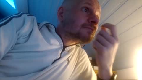 Snapshot of zolexthomas chatting on April 2026 06:08:02 PM zolexthomas online show from April 2026 06:08:02 PM