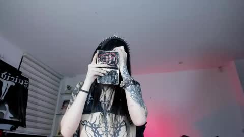 Snapshot of zombieeporcelainex chatting on May 2026 01:57:16 AM SOPHIE online show from May 2026 01:57:16 AM