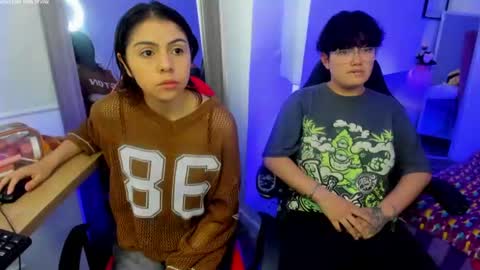 Snapshot of zooble_28 chatting on June 2026 12:30:01 PM Nick And Mia online show from June 2026 12:30:01 PM