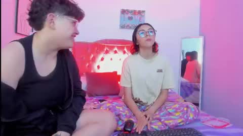 Snapshot of zooble_28 chatting on June 2026 01:42:02 PM Nick And Mia online show from June 2026 01:42:02 PM
