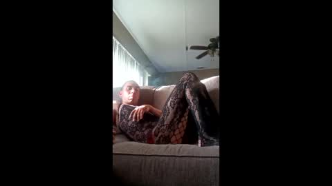 Snapshot of zooroxxx101 chatting on April 2026 02:27:02 PM zooroxxx101 online show from April 2026 02:27:02 PM