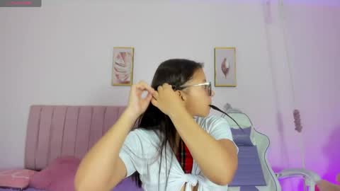 Zoe online show from April 2026 12:06:02 PM