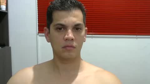 zoro_00 online show from February 2026 01:25:02 AM