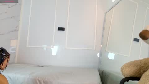 Violeta online show from February 2026 12:01:02 PM