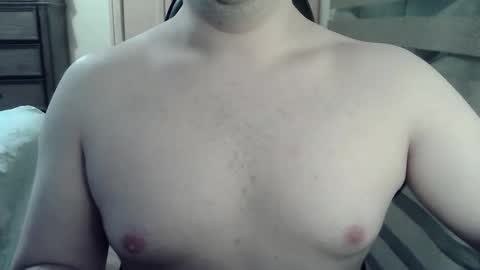 Snapshot of zorrito_himbo chatting on May 2026 05:35:02 AM Himbo fox online show from May 2026 05:35:02 AM