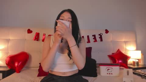 cintya kors online show from February 2025 02:38:02 AM