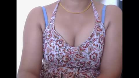 Snapshot of zoya_4u chatting on March 2026 06:21:01 AM Zoya online show from March 2026 06:21:01 AM