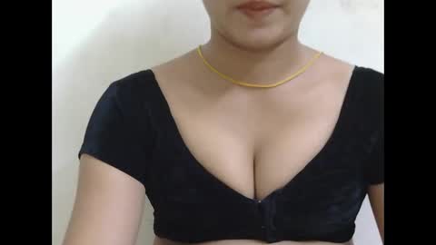 Snapshot of zoya_4u chatting on March 2026 05:07:02 PM Zoya online show from March 2026 05:07:02 PM