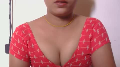Snapshot of zoya_4u chatting on April 2026 08:06:01 AM Zoya online show from April 2026 08:06:01 AM