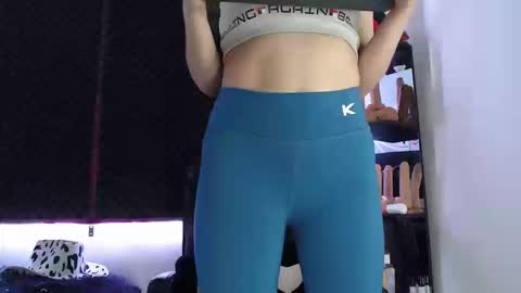 zpzphot online show from September 2025 01:51:01 AM