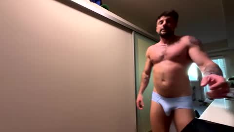 Zuko online show from February 2025 12:46:01 AM