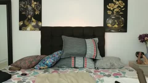 Snapshot of zuly_zahir_01 chatting on February 2025 02:59:02 AM zuly goode online show from February 2025 02:59:02 AM