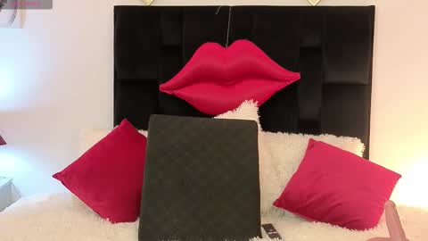 Snapshot of zuly_zahir_01 chatting on September 2025 11:37:01 AM zuly goode online show from September 2025 11:37:01 AM