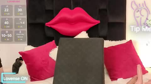 Snapshot of zuly_zahir_01 chatting on October 2025 10:32:01 PM zuly goode online show from October 2025 10:32:01 PM