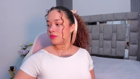 Zuly  online show from November 2025 07:08:02 PM