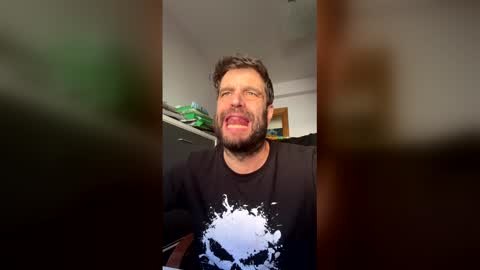 Snapshot of zurdineno chatting on April 2026 10:05:01 AM zurdineno online show from April 2026 10:05:01 AM