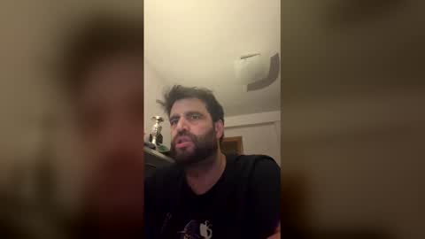 Snapshot of zurdineno chatting on April 2026 10:34:02 PM zurdineno online show from April 2026 10:34:02 PM