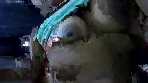 Snapshot of zuriluxe45 chatting on October 2025 04:02:01 AM zuriluxe45 online show from October 2025 04:02:01 AM