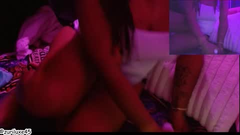 Snapshot of zuriluxe45 chatting on October 2025 02:34:01 AM zuriluxe45 online show from October 2025 02:34:01 AM