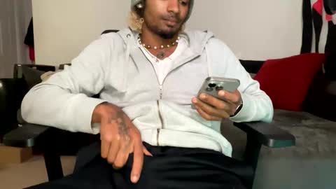 Snapshot of zylr chatting on November 2025 09:31:02 AM mixedtwinklol online show from November 2025 09:31:02 AM