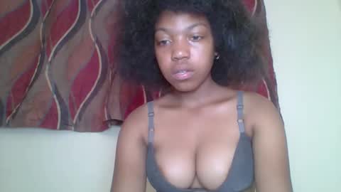 Snapshot of zyraelle_01 chatting on April 2026 07:20:01 AM zyraelle_01 online show from April 2026 07:20:01 AM