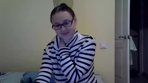 Zyuhre online show from October 2025 01:11:01 PM