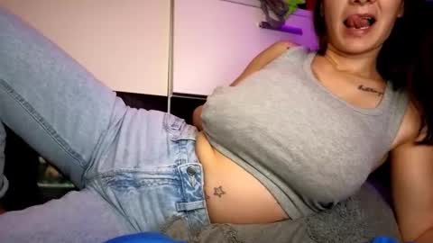 zzarraaa online show from November 2025 07:49:02 PM