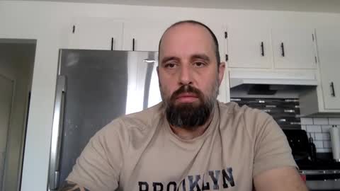 Snapshot of zzman9 chatting on December 2024 03:31:02 PM ZZMan online show from December 2024 03:31:02 PM