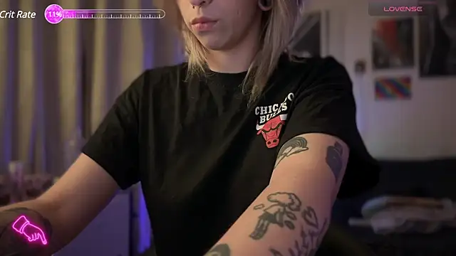 Mannarie Madsinn online show from December 2024 11:32:01 PM