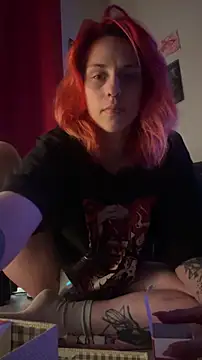 Mannarie Madsinn online show from December 2025 05:27:01 AM