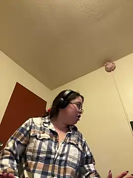 LacieStar online show from December 2024 09:02:01 PM