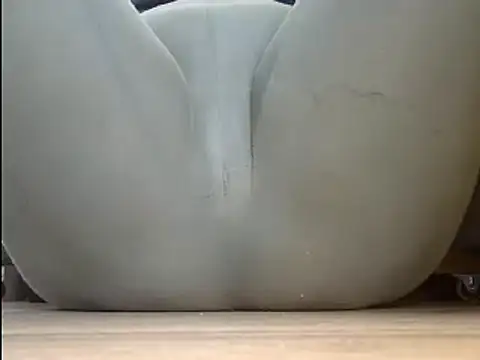 Snapshot of Squirtlady38 chatting on February 2025 01:32:01 PM Squirtlady38 online show from February 2025 01:32:01 PM