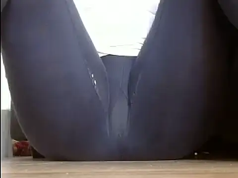 Snapshot of Squirtlady38 chatting on February 2025 01:44:01 PM Squirtlady38 online show from February 2025 01:44:01 PM