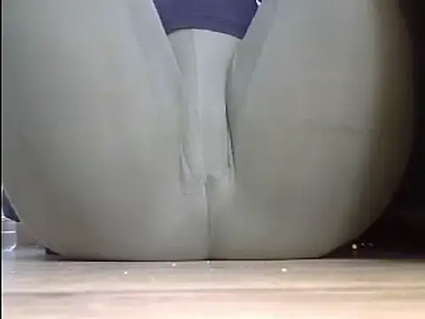 Snapshot of Squirtlady38 chatting on March 2025 02:29:02 PM Squirtlady38 online show from March 2025 02:29:02 PM