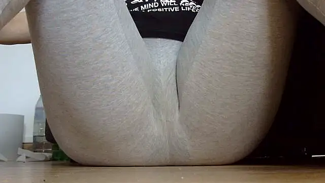 Snapshot of Squirtlady38 chatting on September 2025 12:54:02 PM Squirtlady38 online show from September 2025 12:54:02 PM