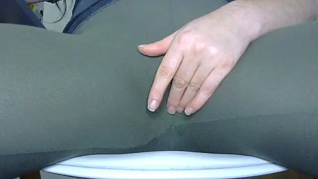 Snapshot of Squirtlady38 chatting on November 2025 12:42:02 AM Squirtlady38 online show from November 2025 12:42:02 AM