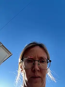 Snapshot of angelmommu chatting on September 2025 05:55:02 AM angelmommu online show from September 2025 05:55:02 AM