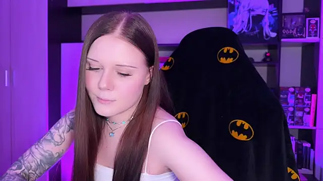 Snapshot of jasminevine chatting on March 2026 01:43:02 AM jasminevine online show from March 2026 01:43:02 AM