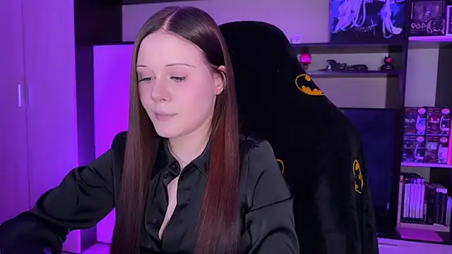 Snapshot of jasminevine chatting on April 2026 09:27:01 PM jasminevine online show from April 2026 09:27:01 PM