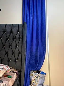 Snapshot of bigbooobs3 chatting on October 2025 04:16:02 AM bigbooobs3 online show from October 2025 04:16:02 AM