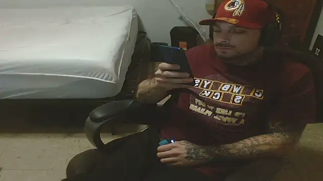 Snapshot of DADDY_KANE8--- chatting on June 2026 06:33:01 PM DADDY KANE8--- online show from June 2026 06:33:01 PM