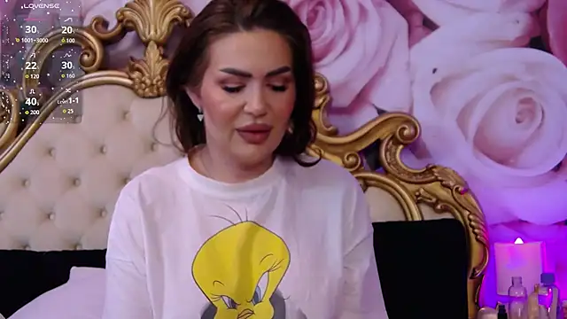 Snapshot of HessaHessy chatting on October 2025 03:40:01 PM HessaHessy online show from October 2025 03:40:01 PM