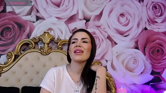 HessaHessy online show from April 2026 12:30:02 PM